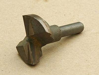 描述: D:\- User Folders -\- Sys\Desktop\新增資料夾\300px-Drill_tip_30mm_hinge.jpg
